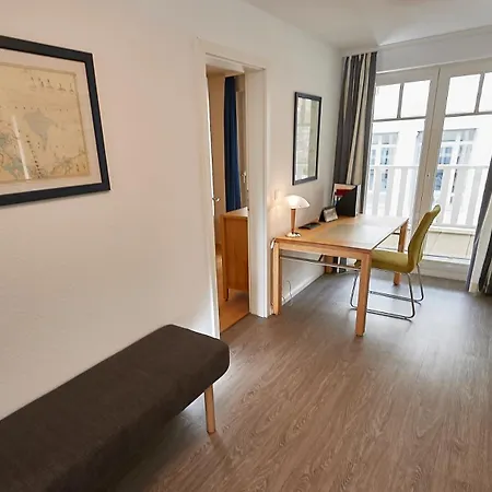 Li - Penthouse Sellin (Rugen)